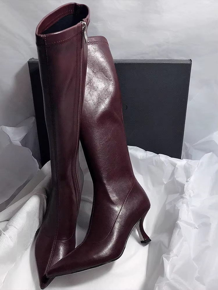 Bota Feminina Cano Longo Bico Fino Couro Salto Fino 7
