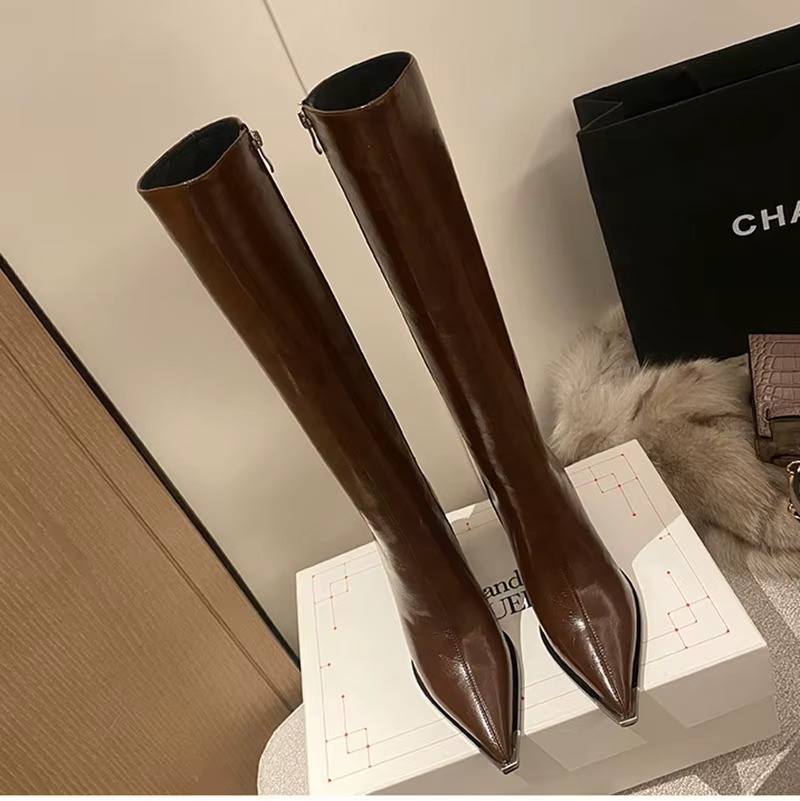 Bota Feminina Cano Longo Bico Fino Salto Grosso1