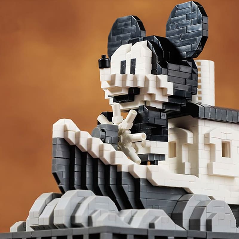 Mickey Mouse,  Blocos de construção,  Steamboat Willie,  Conjunto de micro blocos,  Nostalgia geek,  Brinquedo de montar,  Disney colecionável,  DIY (Do It Yourself),  Decoração vintage,  Cultura nerd