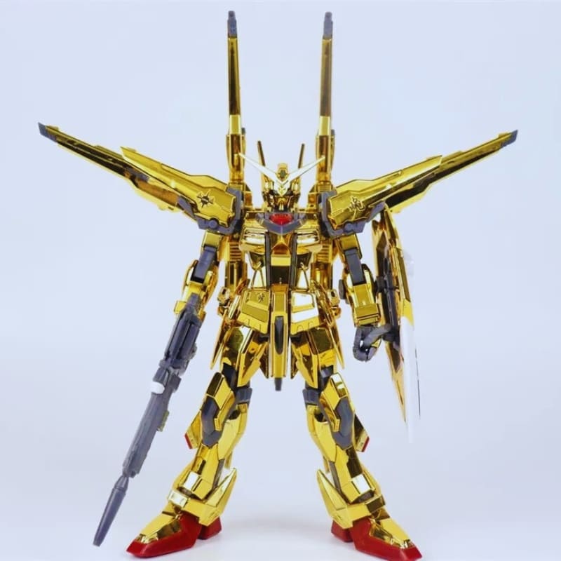 Akatsuki Gundam Oowashi,  Modelo Gold,  Escala 1/100,  Mechs Brilhantes,  Gundam Japonês,  Montagem Necessária,  Jóia Dourada,  Elegância Mecânica,  Altura Imponente,  Experiência Visual
