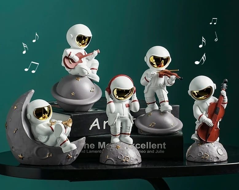 Estatuetas Astronauticas,  Decoração espacial,  Cultura geek,  Personalização de ambiente,  Estilo Kawaii,  Instrumentos musicais,  Decoração criativa,  Presentes para geeks,  Itens colecionáveis,  Decoração para casa,  geek,  astronauta