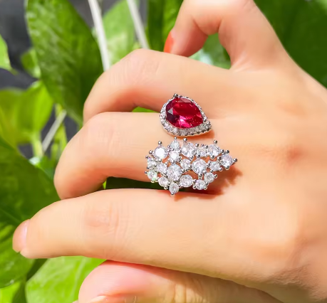 Anel Fúcsia e Prata Ajustável de Festa de Zircônia Asa