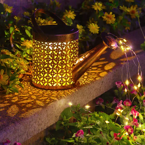 Luminária-Solar-para-Jardim-À-Prova-D'água-Regador-GieBkanne-Bigstock-D2