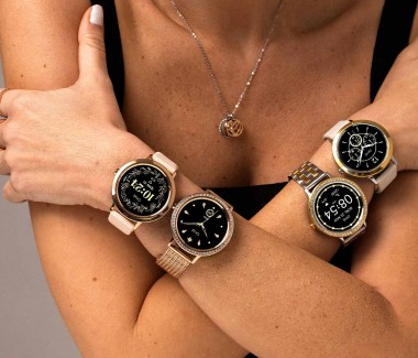 relogio analogico ou smartwatch, relogio inteligente ou tradicional,