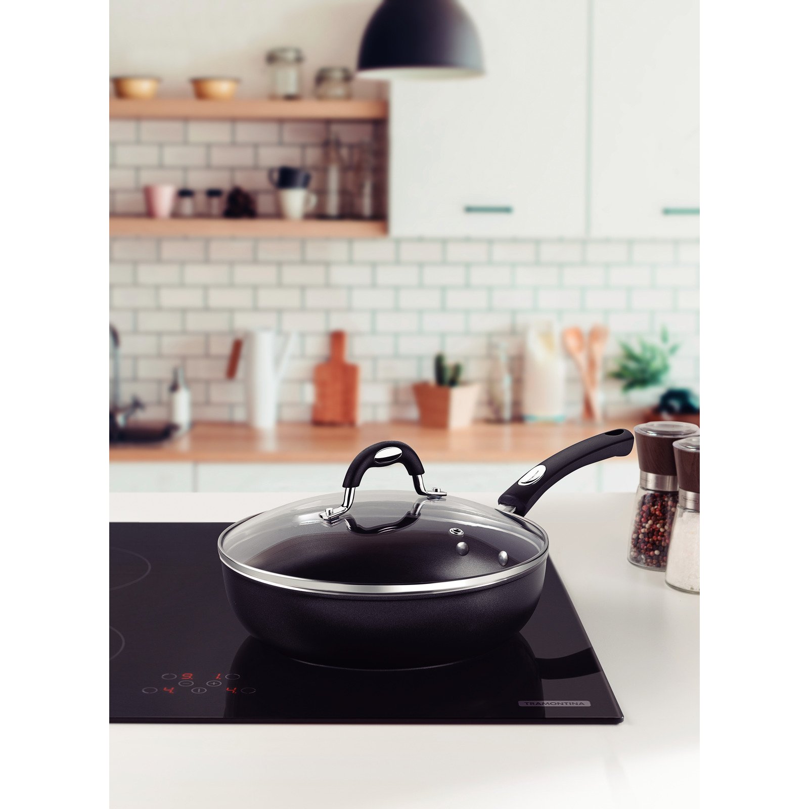 Frigideira Funda Tramontina Mônaco Induction em Alumínio com Revestimento Interno e Externo Antiaderente Starflon Premium Preto com Tampa 24 Cm 2,7 L - foto 2