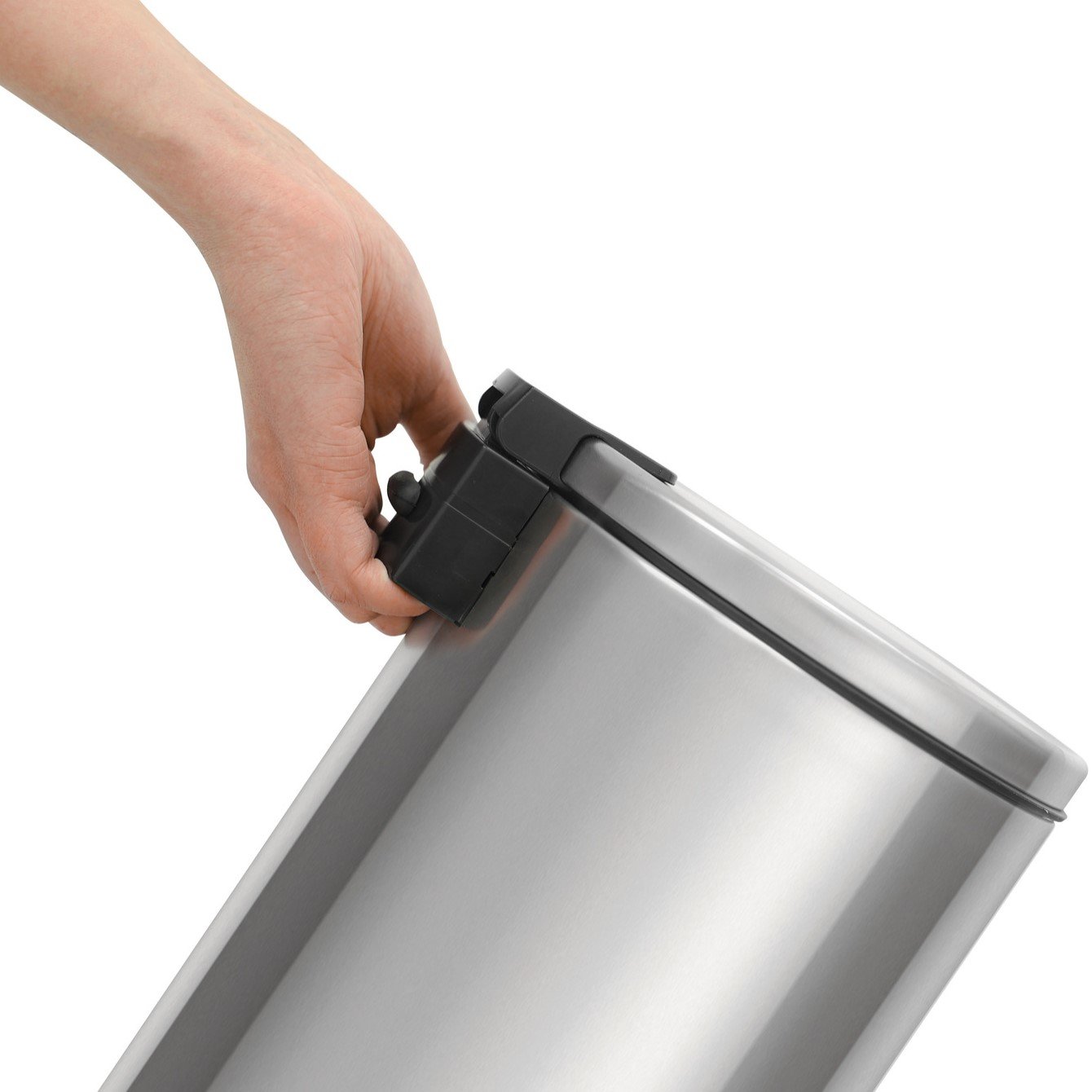 Lixeira com Pedal 30L Loop Tramontina Aço Inox com Acabamento Polido e Balde Interno - foto 3