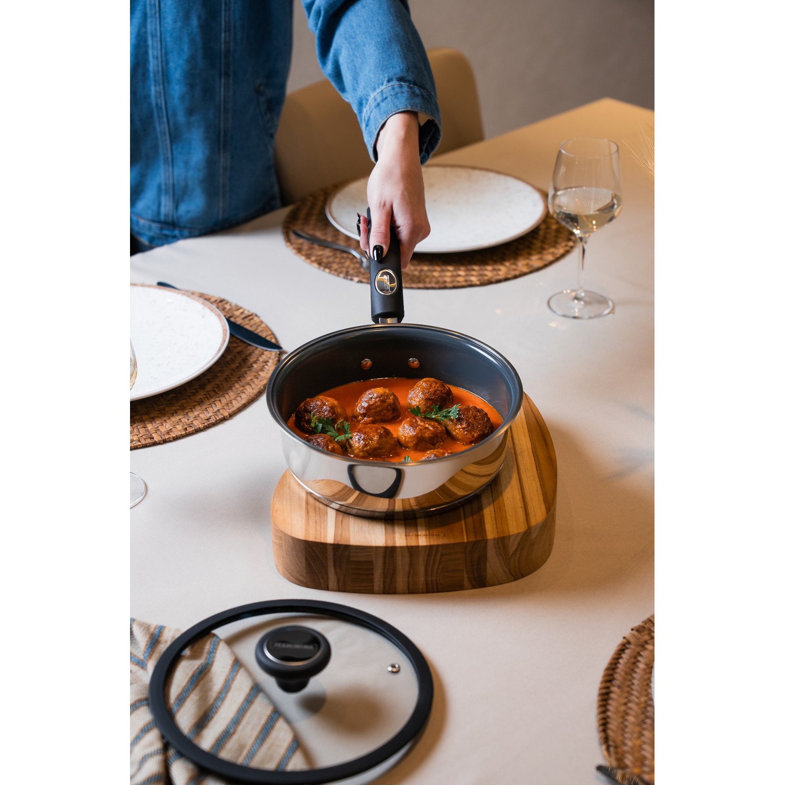 Jogo de Panelas Tramontina Solar Ceramic em Aço Inox Fundo Triplo com Revestimento Interno Cerâmico Grafite 4 Peças - foto 9