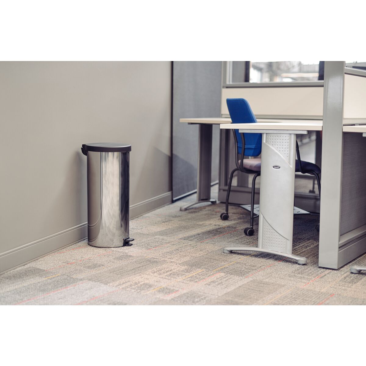 Lixeira Pedal 30L New Tramontina Aço Inox - foto 6