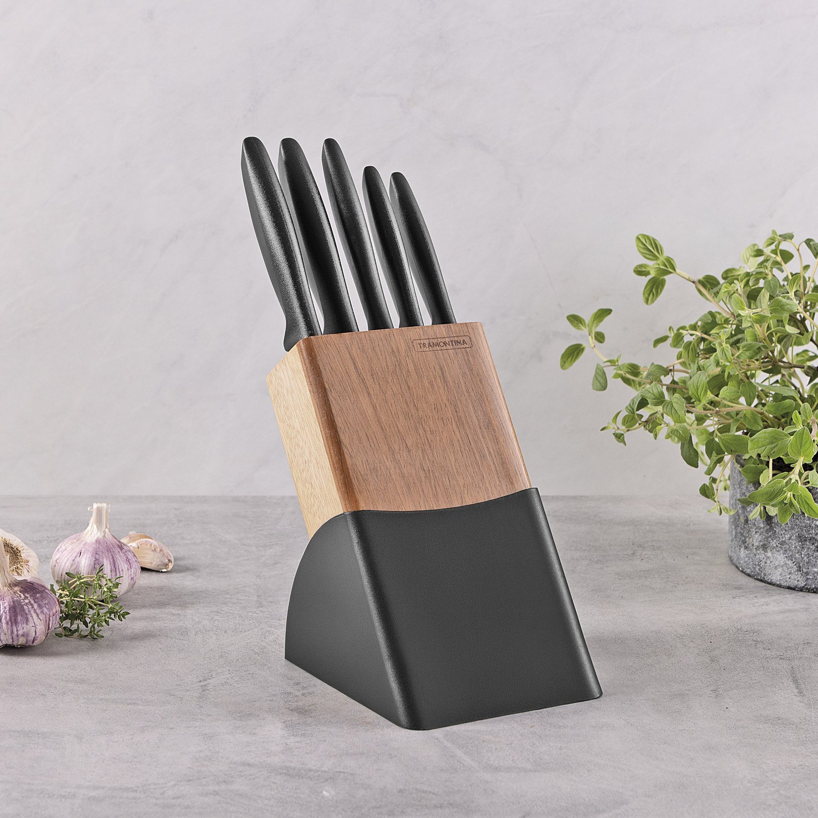 Jogo de Facas Tramontina Plenus com Lâminas em Aço Inox Cabos de Polipropileno Preto e Suporte de Madeira 6 Peças - foto 5