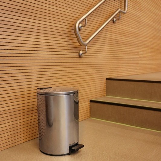 Lixeira Pedal 12L Tramontina Loop Aço Inox com Acabamento Polido e Balde Interno - foto 4